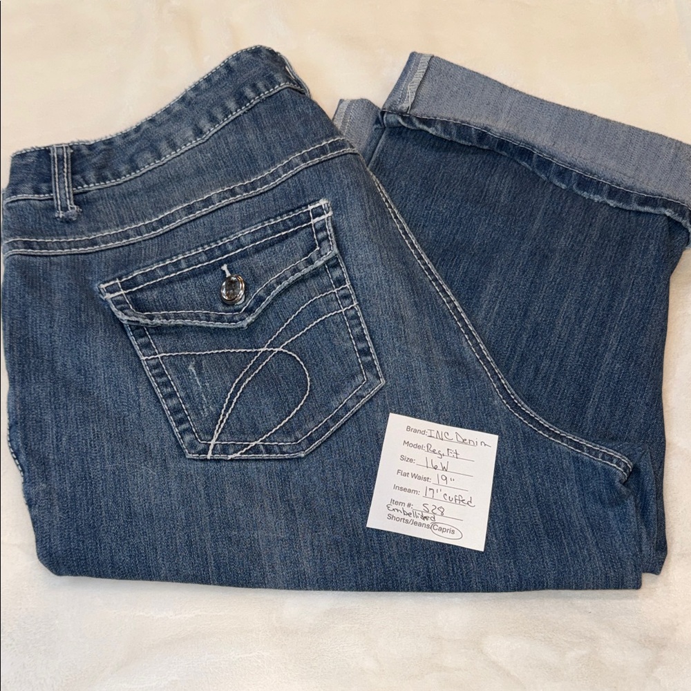 INC International Concepts Blue Denim Capris
